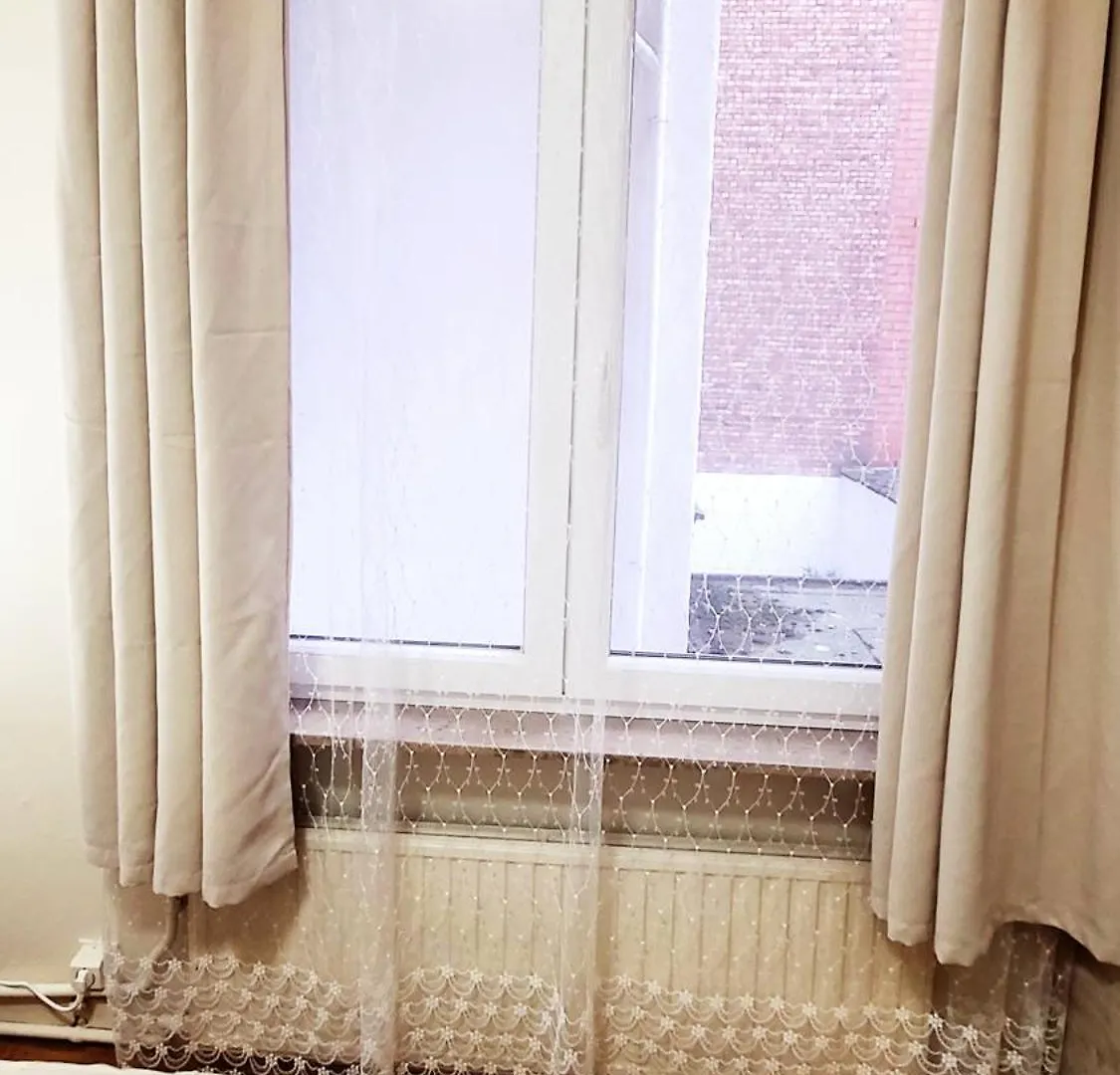 בית אירוח Room For Rent In Antwerpen