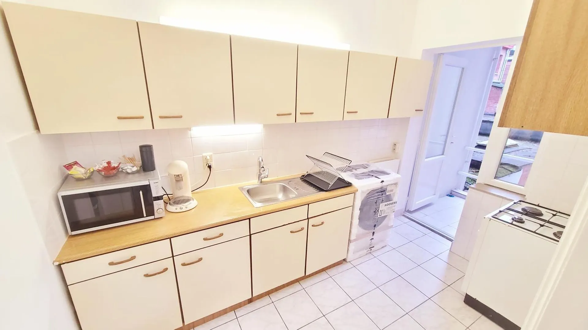 Room For Rent In Antwerpen בלגיה